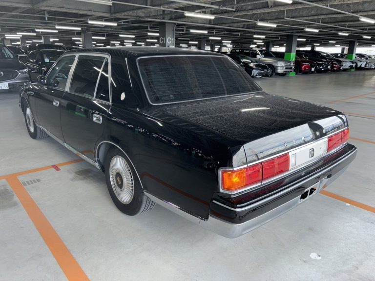 Rear Left Corner